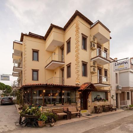 Lımon Otel Foça Exterior foto